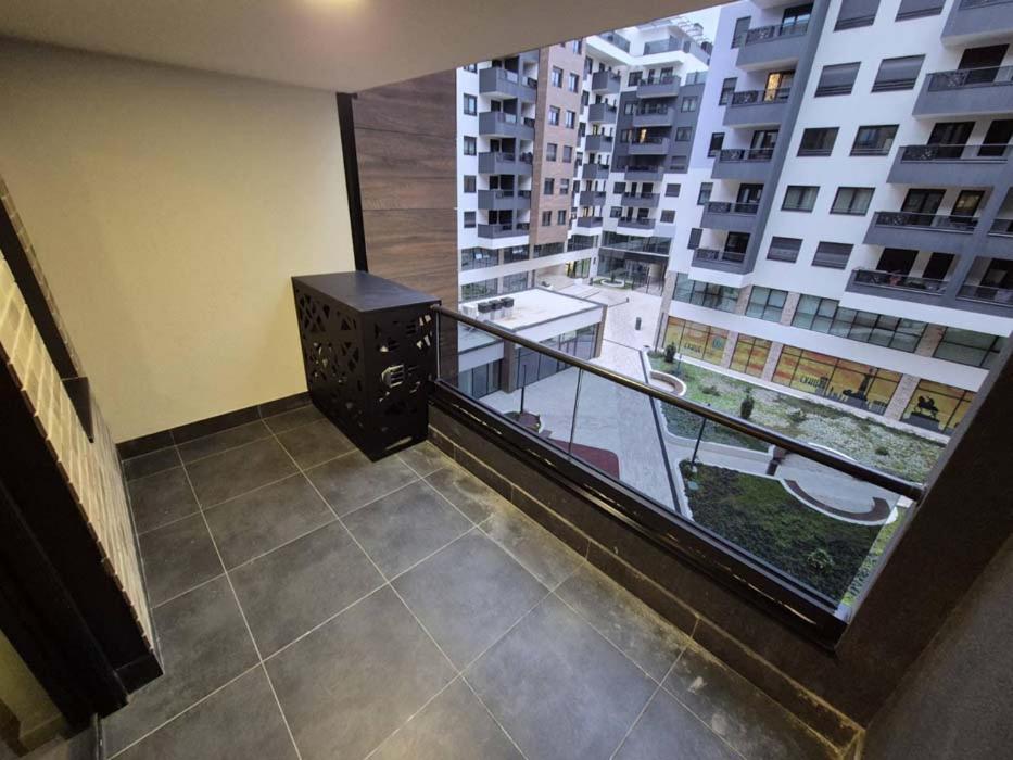 Apartment Park New Luxury With Garage Belgrade